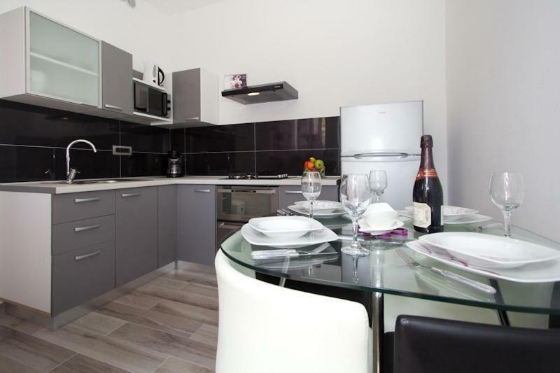 Apartment Radiant Orchid Poreč Exterior foto